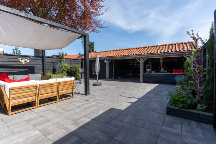 Photo 31 of Wouter van Damstraat 27