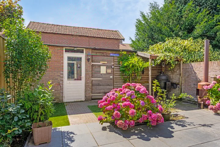 Foto 21 van Jan van Ruusbroeckstraat 19