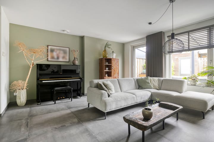 Foto 4 van Julie Postelsingel 81