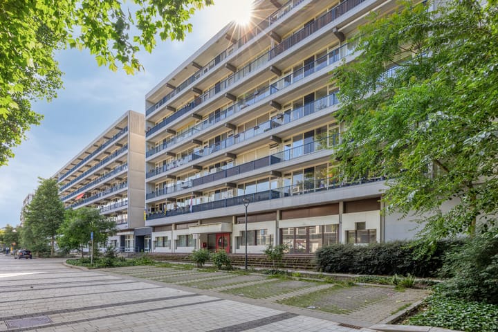 Foto 1 van Burg. van Grunsvenplein 63