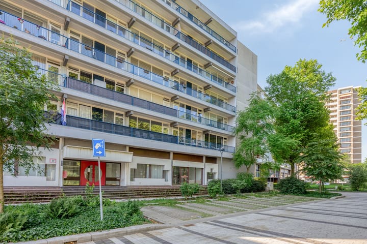 Foto 2 van Burg. van Grunsvenplein 63