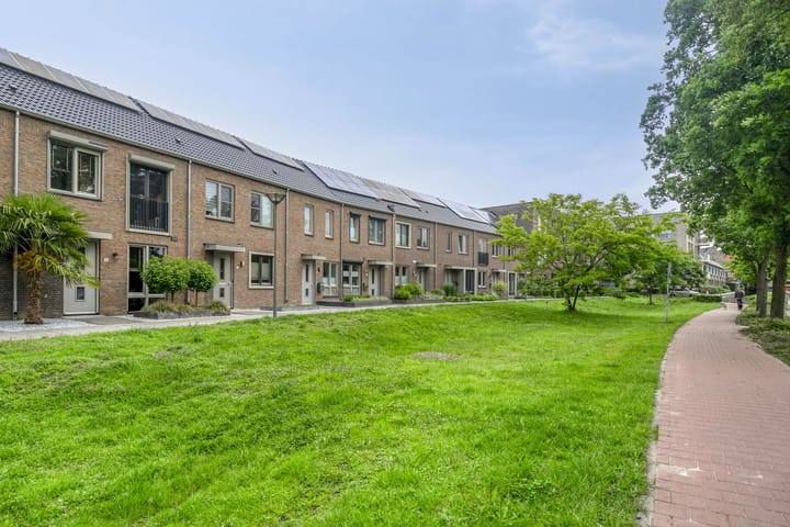 Foto 34 van Julie Postelsingel 81