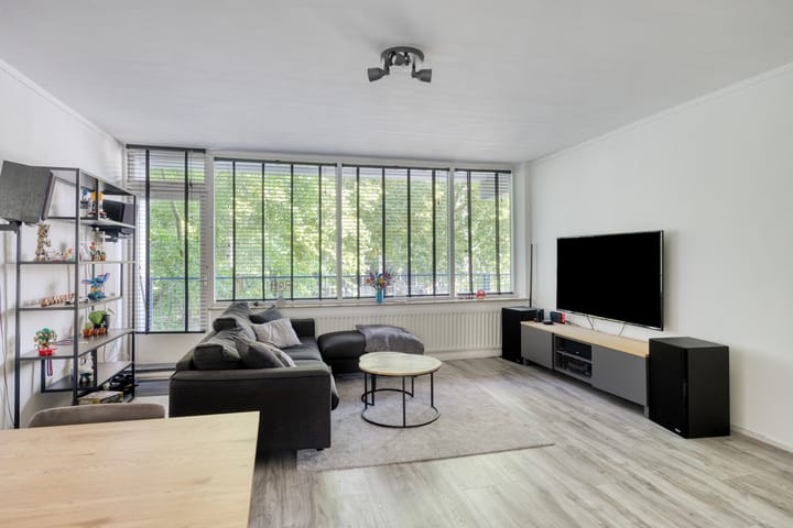 Foto 13 van Burg. van Grunsvenplein 63