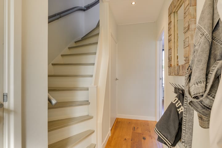 Foto 16 van Johan van Oldenbarneveldtstraat 17