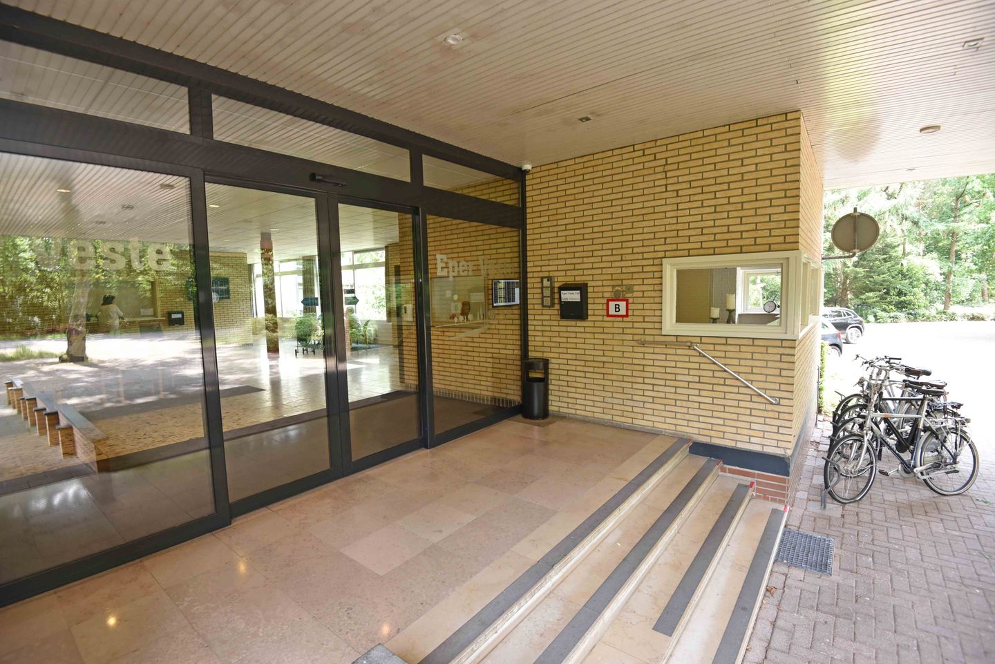 Foto 19 van Eper Veste 30