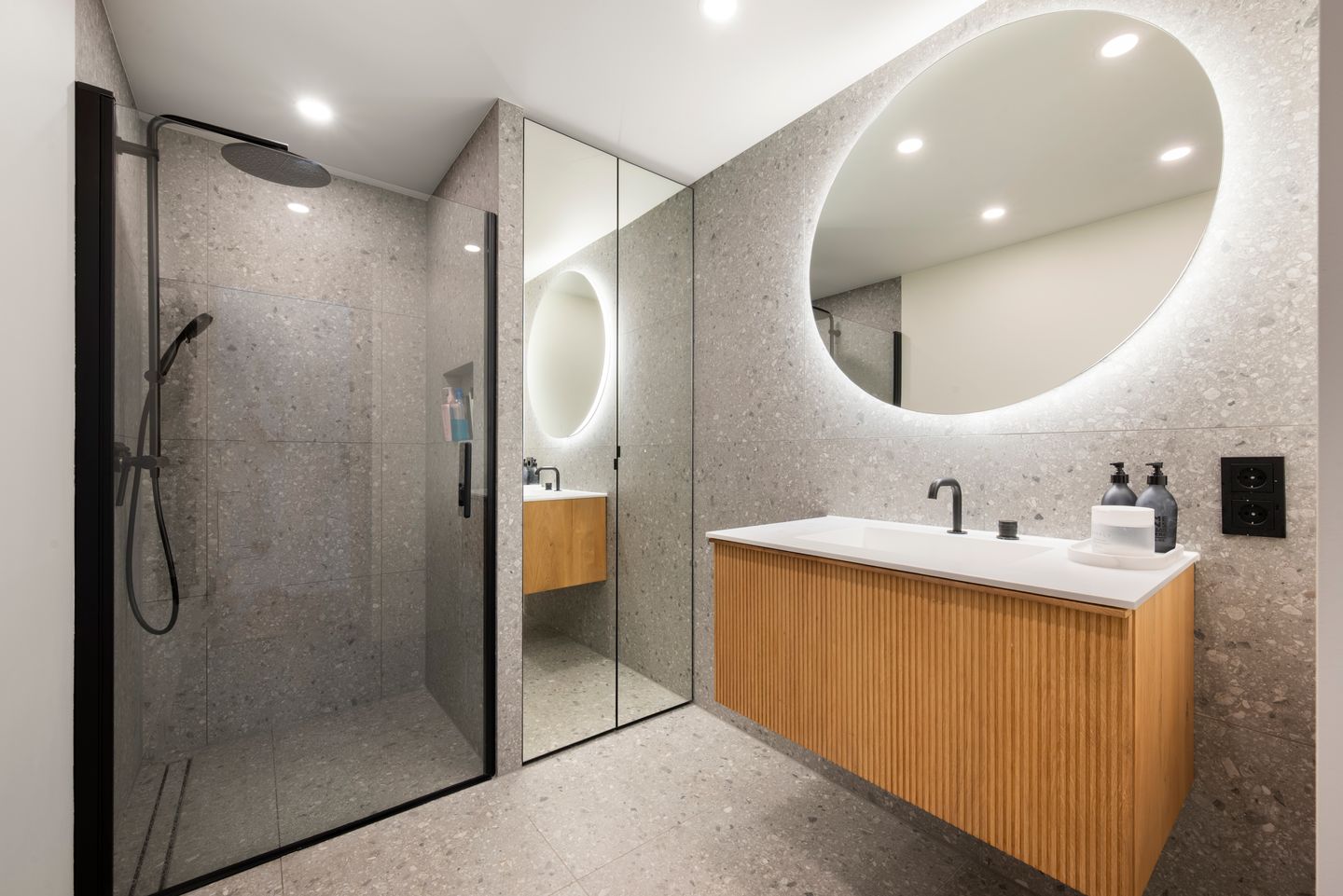 Foto 19 van Korte Leidsedwarsstraat 31-B