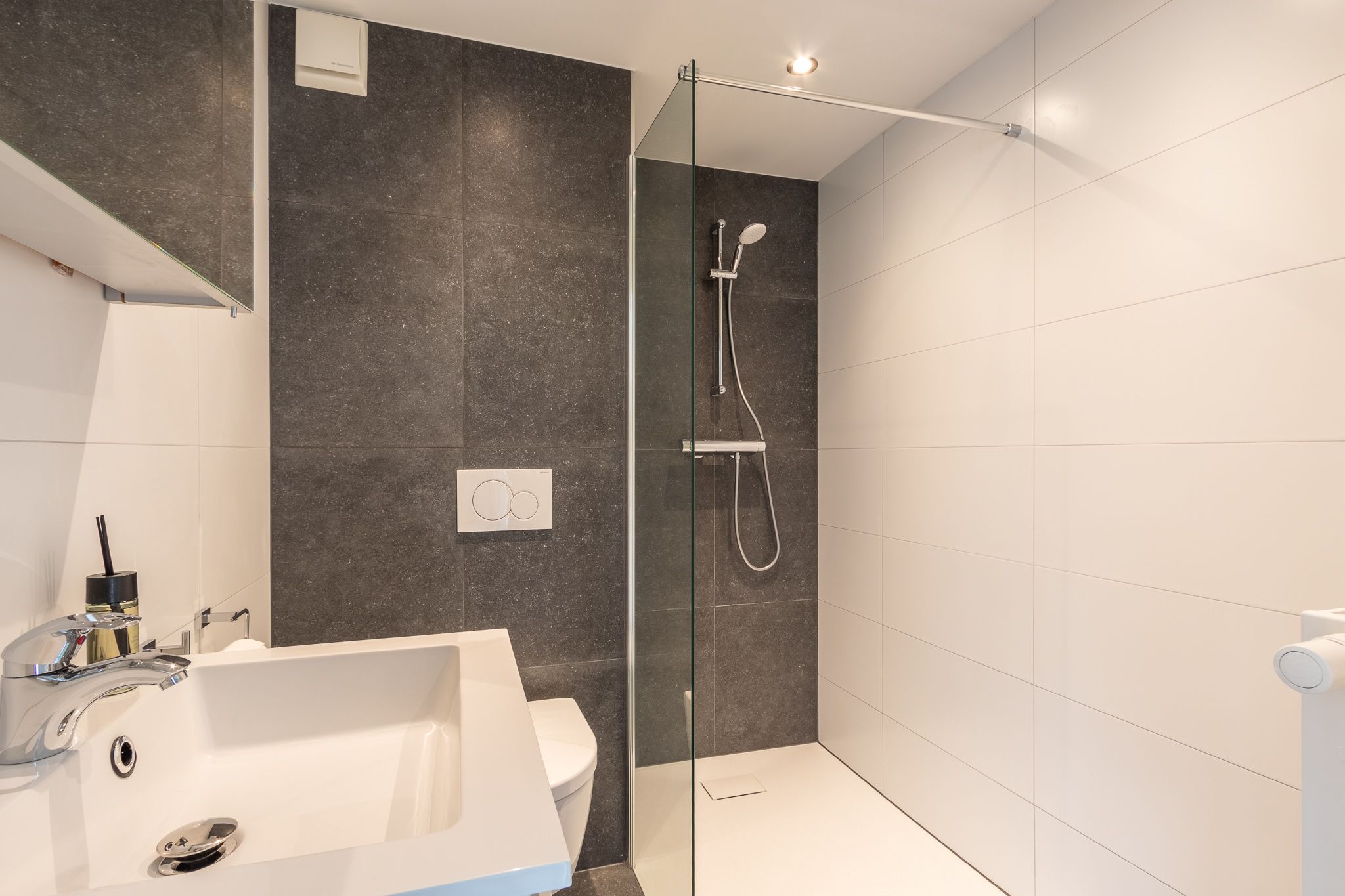 Photo 3 of Bachstraat 18