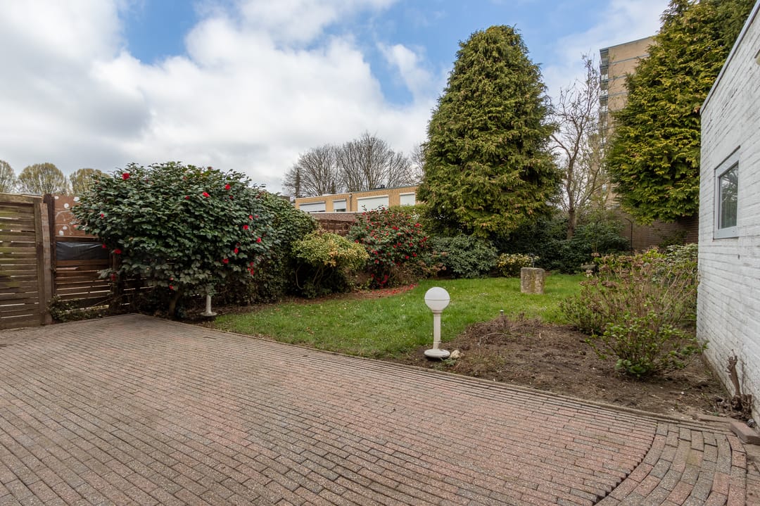 Photo 16 of Bachstraat 18