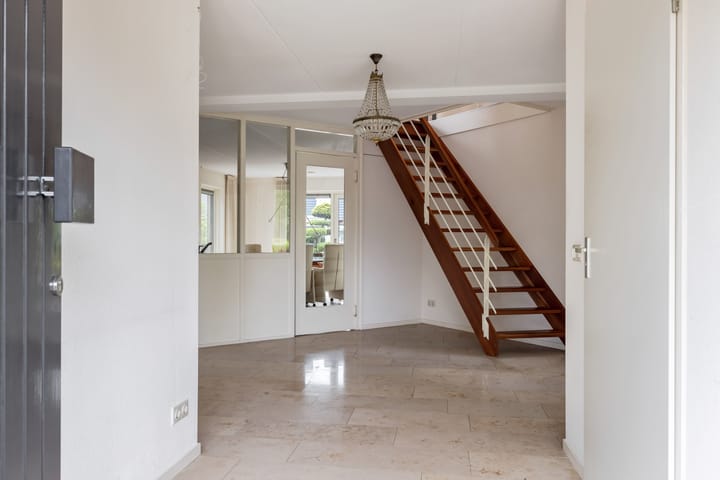 Foto 16 van Anna Charlottelaan 31