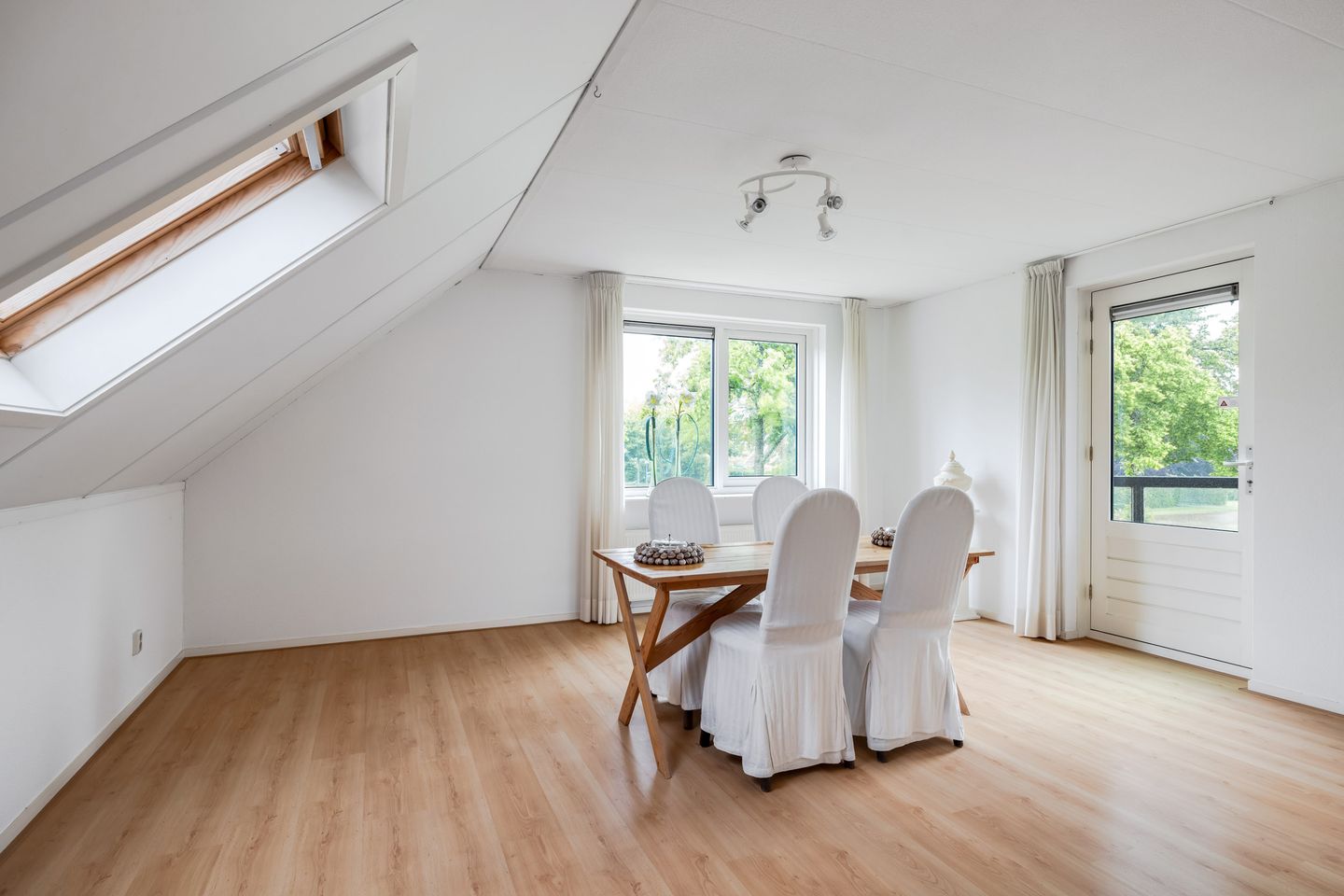 Photo 40 of Anna Charlottelaan 31