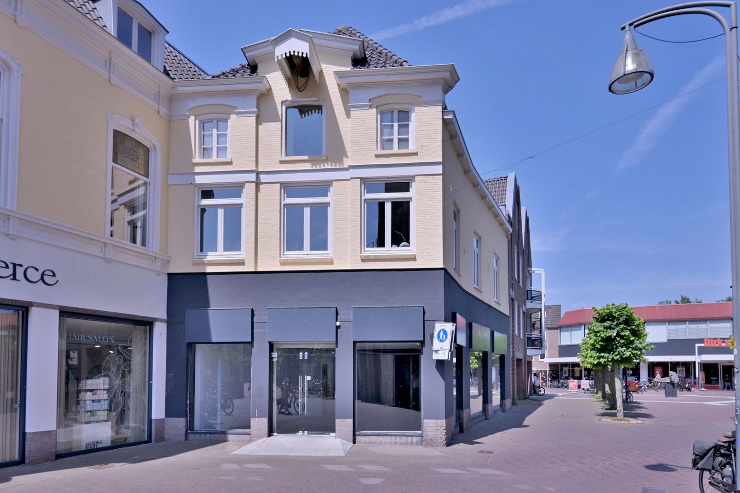 View photo 2 of Broederenstraat 20-A