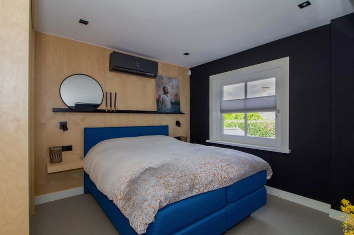 Photo 16 of Trompstraat 16