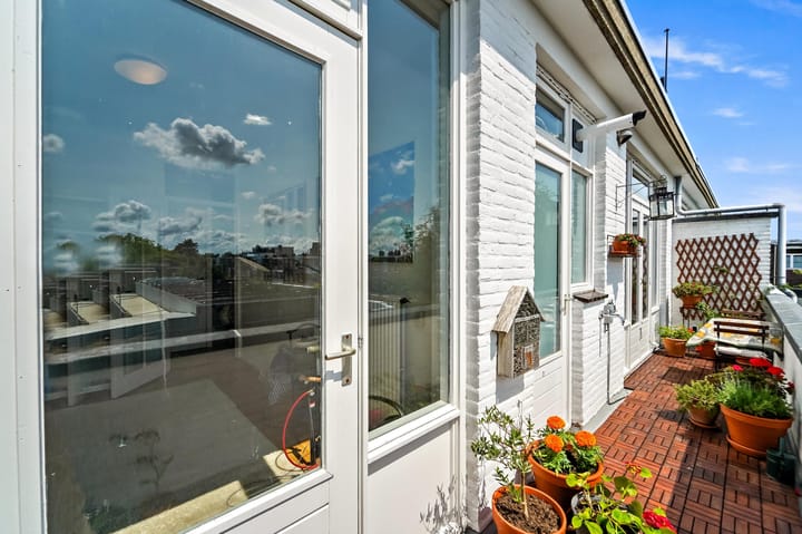 Photo 17 of Goudsbloemlaan 118