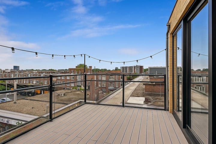 Photo 24 of Goudsbloemlaan 118