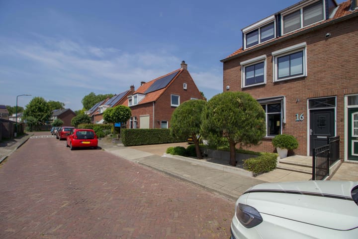 Photo 45 of Trompstraat 16