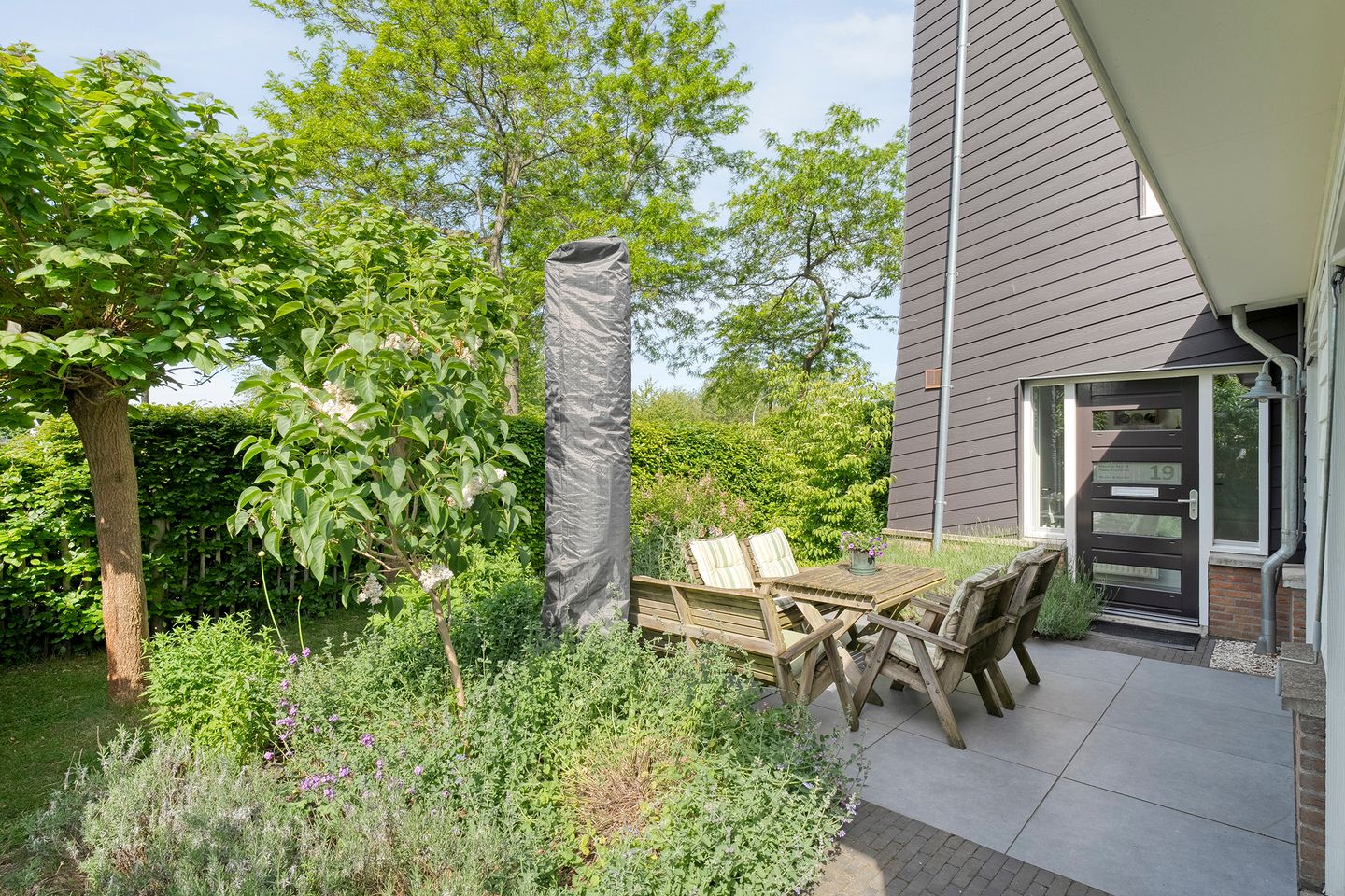 Foto 5 van Mannagras 19