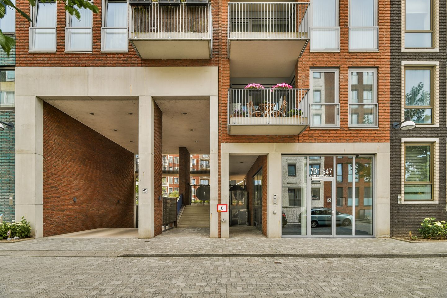 Photo 4 of Carel Willinkgracht 913