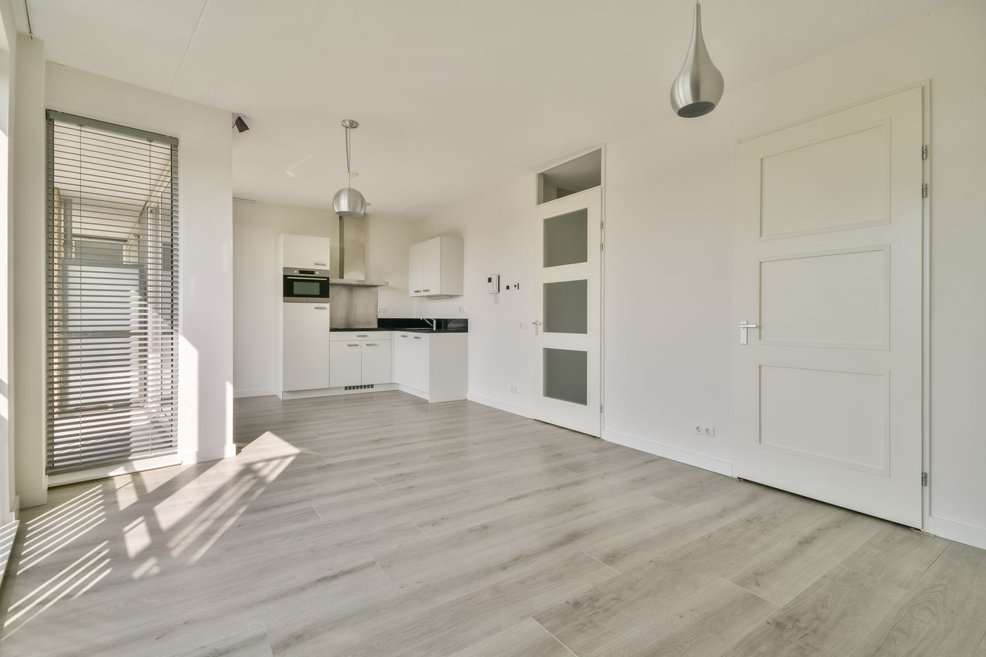 Photo 10 of Carel Willinkgracht 913