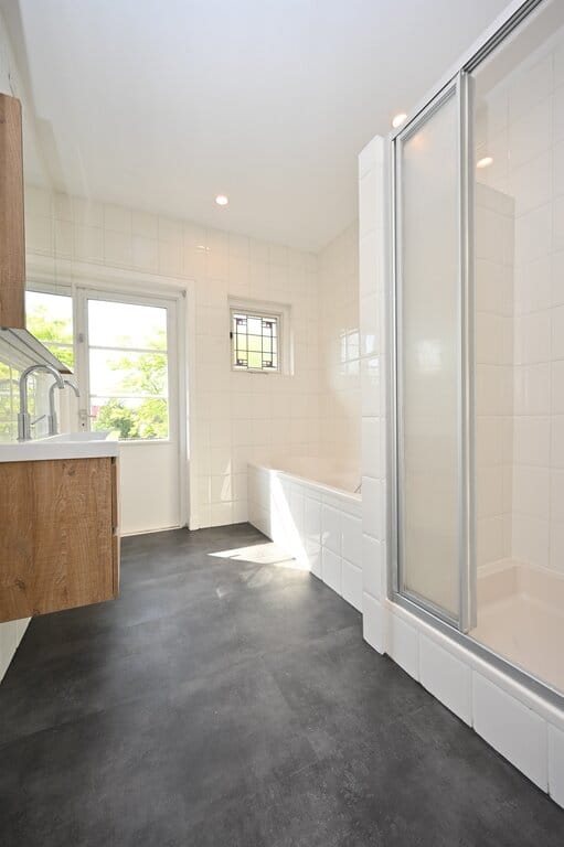 Photo 17 of Van Oldenbarneveltweg 30