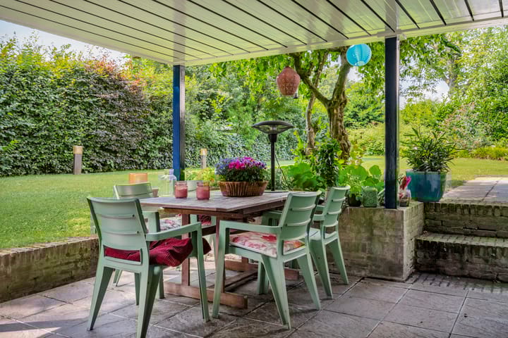 Foto 33 van Weezenhof 2704