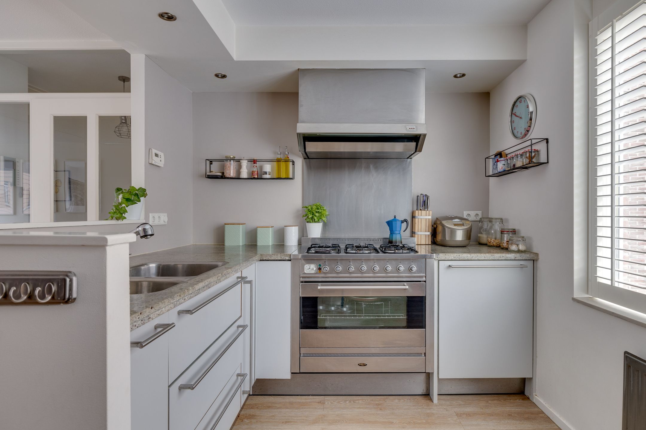 Foto 12 van Spoorstraat 26-A