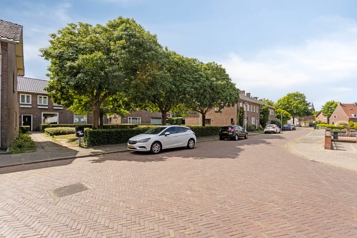 Foto 40 van Uithoornseweg 25