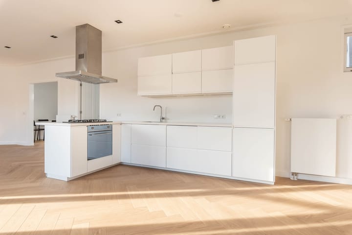 Photo 9 of Generaal Vetterstraat 2-1