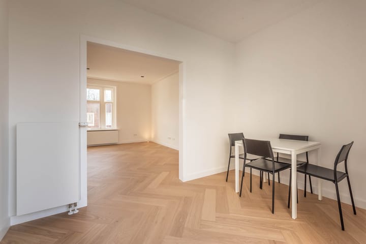 Photo 11 of Generaal Vetterstraat 2-1