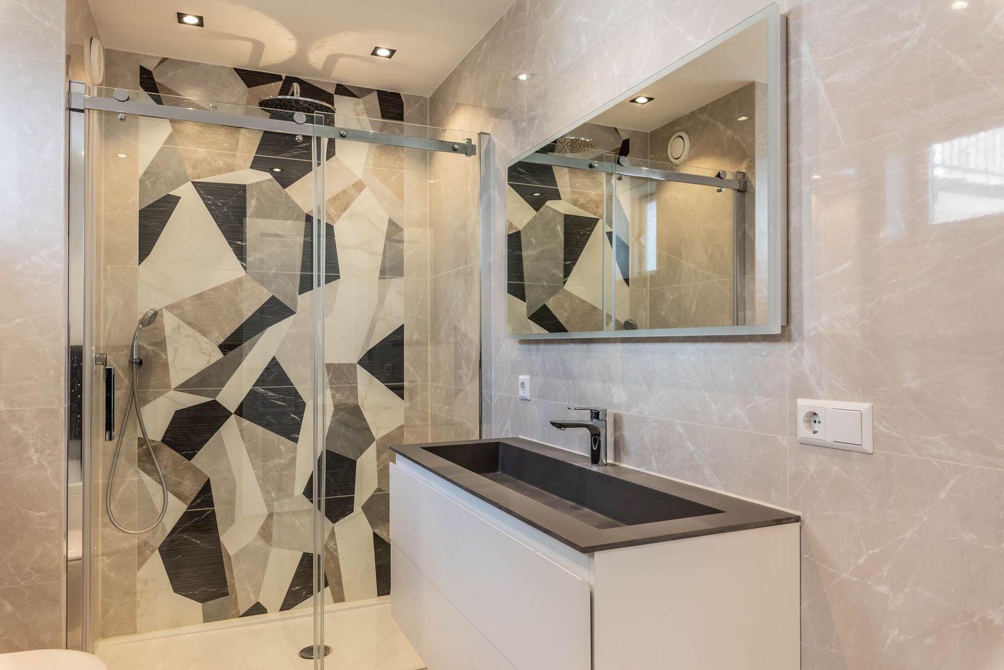 Photo 35 of Generaal Vetterstraat 2-1