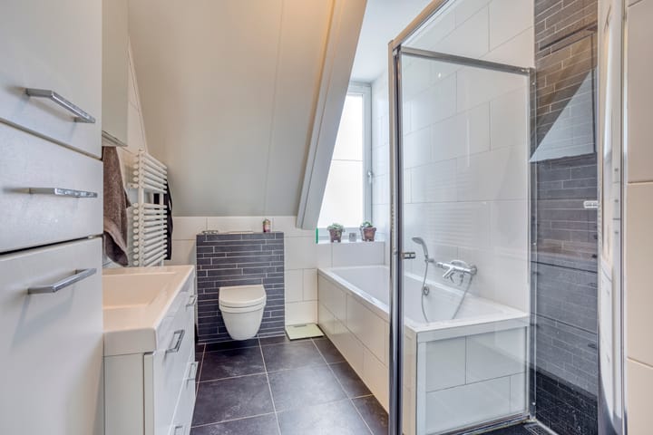 Photo 17 of Waterviolier 16