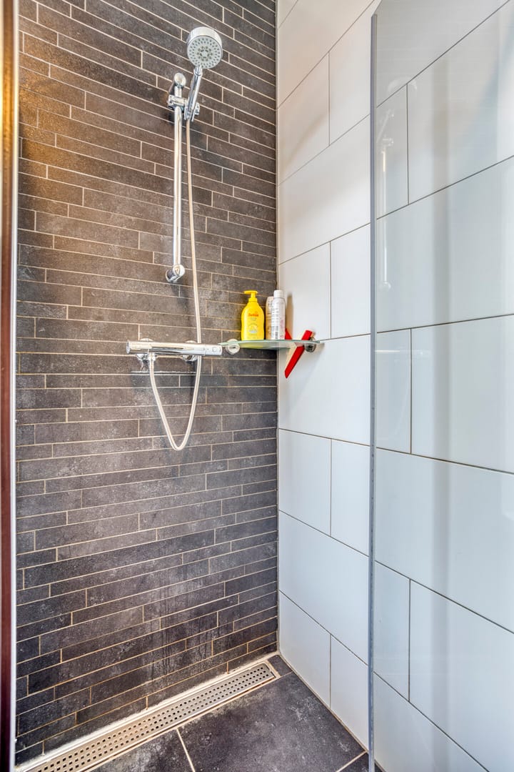 Photo 20 of Waterviolier 16