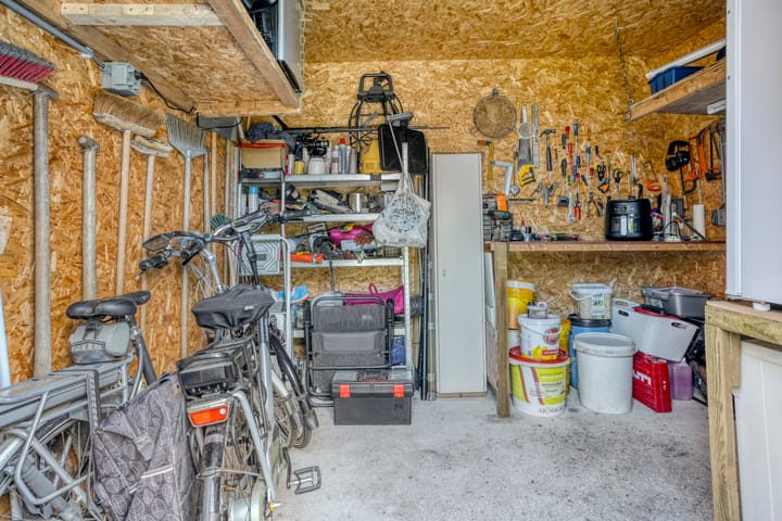 Photo 26 of Waterviolier 16