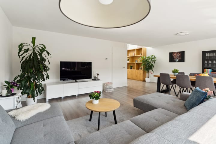 Foto 8 van Fassbinderstraat 23