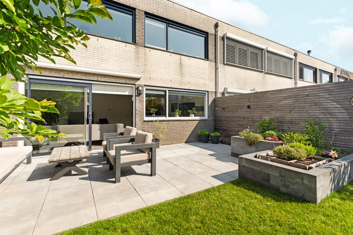 Foto 33 van Fassbinderstraat 23