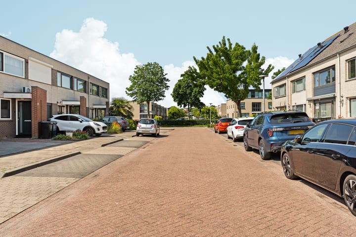 Foto 37 van Fassbinderstraat 23