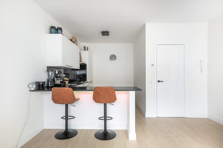 Photo 10 of Willem Buytewechstraat 207-A02