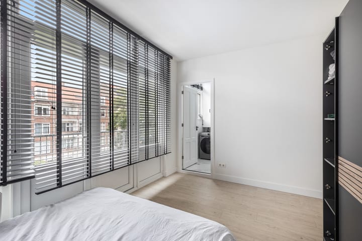 Photo 18 of Willem Buytewechstraat 207-A02