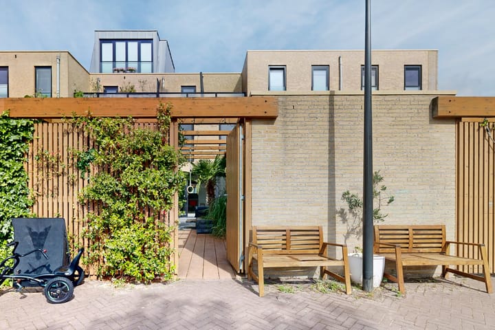 Foto 16 van Peter Martensstraat 108