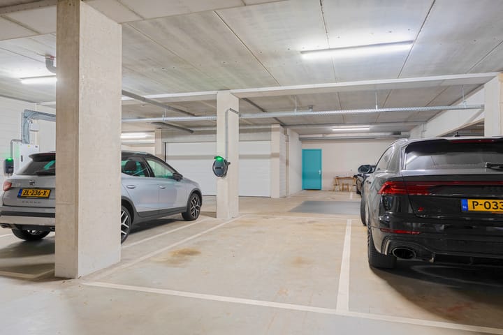 Foto 32 van Maashavenweg 144