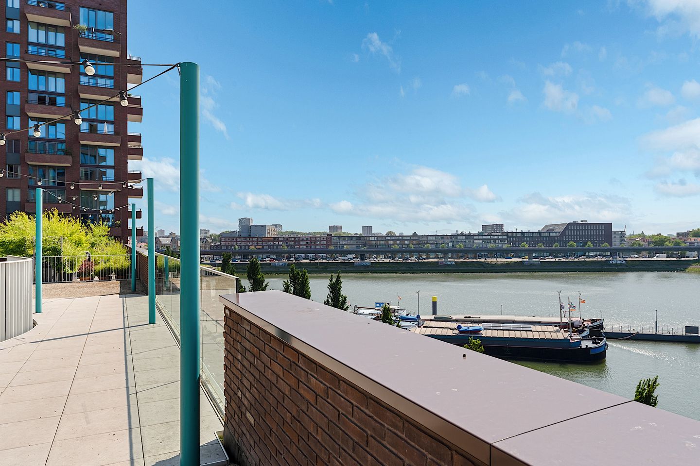 Foto 34 van Maashavenweg 144