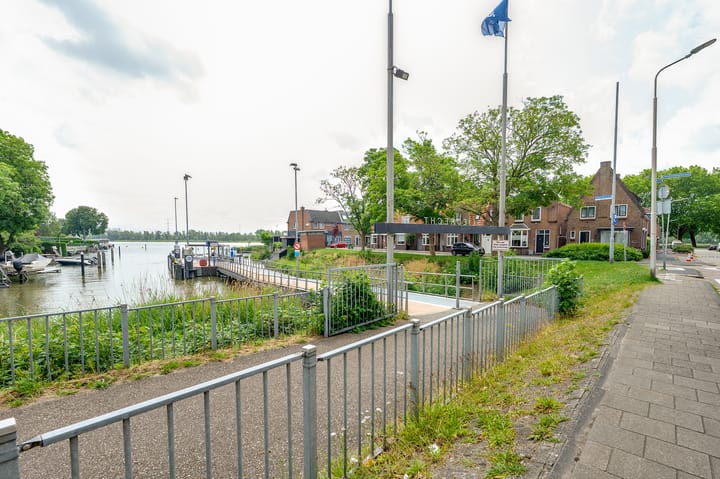 Foto 38 van Middeldiepstraat 119