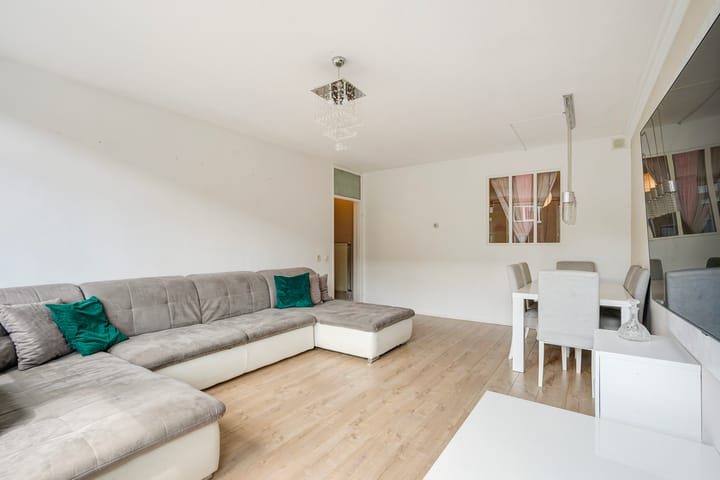 Photo 11 of Gerrit van der Veenlaan 121