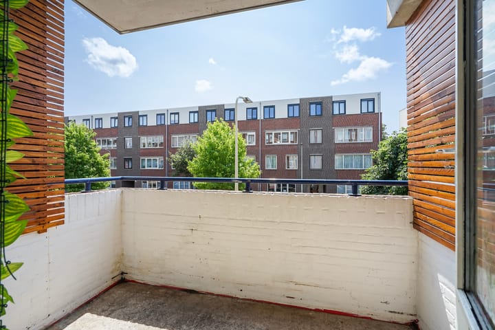 Photo 23 of Gerrit van der Veenlaan 121