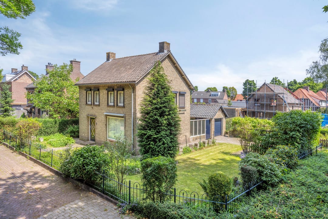 Photo 1 of Marie Trompstraat 2