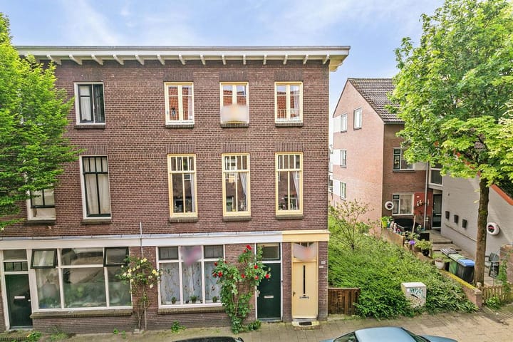 Photo 4 of Agnietenstraat 113