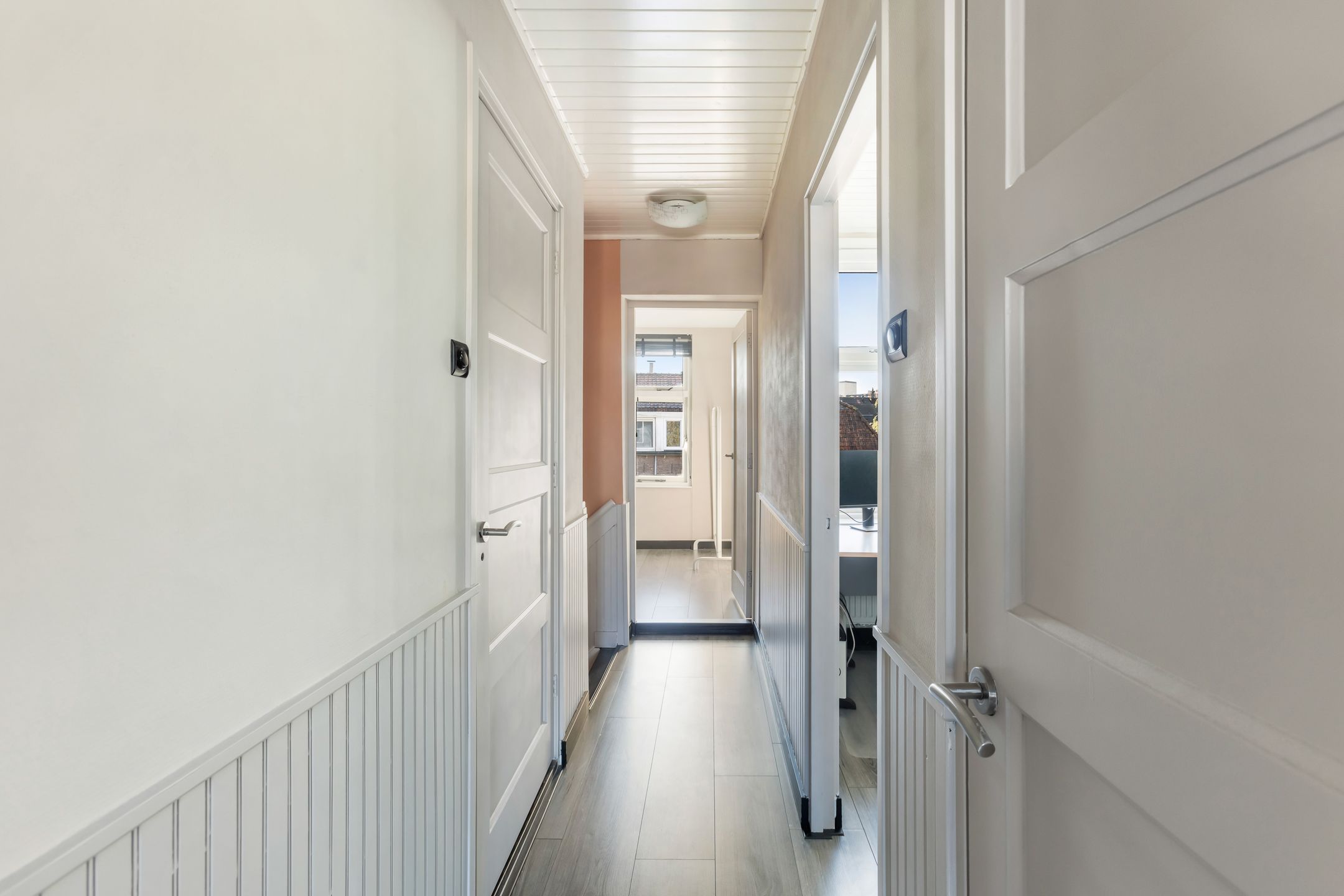 Foto 24 van Burgemeester Doornplein 2