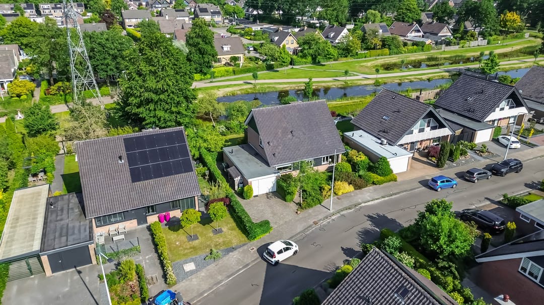 Foto 2 van Fluessen 9