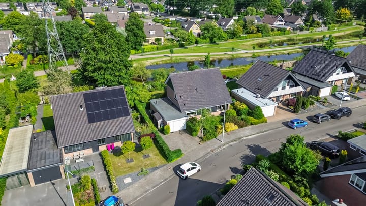 Foto 2 van Fluessen 9