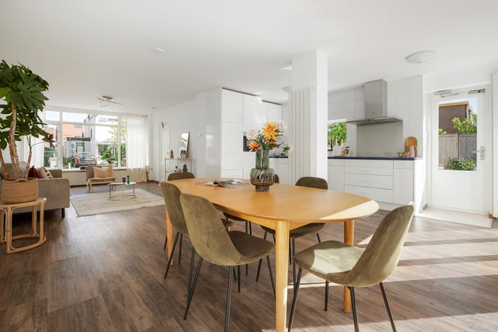 Foto 9 van Adriaan Loosjesstraat 8