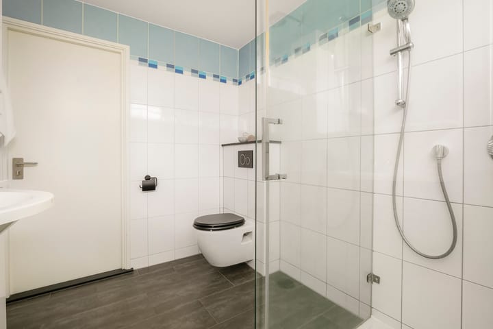 Foto 25 van Adriaan Loosjesstraat 8